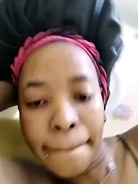 Snapshot of pretty_betty chatting on June 24, 2026, 3:05 am pretty betty online show from June 24, 2026, 3:05 am