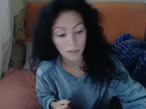 Emmatoo online show from November 9, 2025, 8:51 am