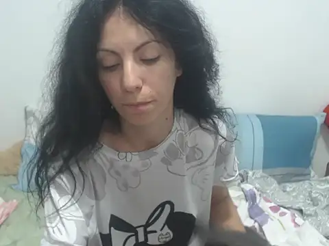 Snapshot of Emmatoo chatting on June 28, 2026, 3:02 am Emmatoo online show from June 28, 2026, 3:02 am