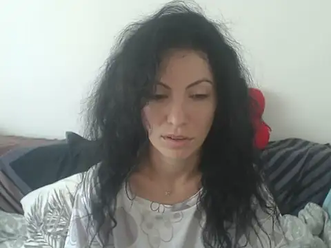 Snapshot of Emmatoo chatting on June 14, 2026, 9:10 am Emmatoo online show from June 14, 2026, 9:10 am