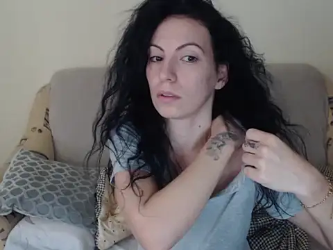 Emmatoo online show from February 12, 2026, 10:15 am