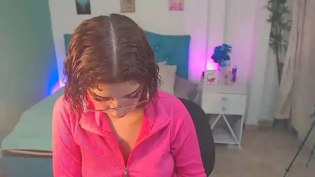 Cinthya-Gomez6 online show from March 3, 2025, 5:52 pm