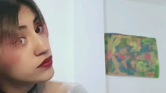 linnie  online show from March 10, 2025, 8:50 am