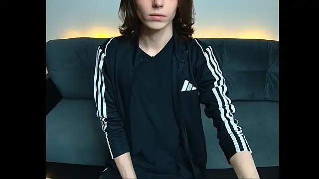 kobeny online show from February 20, 2025, 10:48 pm