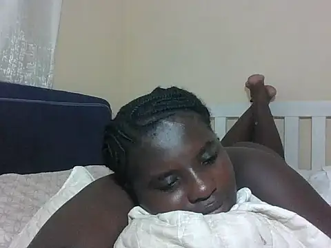 hotebbbyy online show from July 6, 2026, 3:25 pm