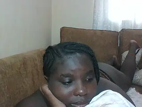hotebbbyy online show from July 10, 2026, 11:21 am