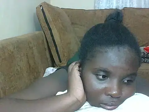 hotebbbyy online show from July 17, 2026, 11:13 pm