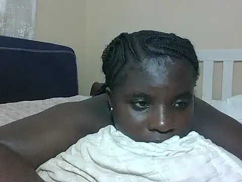 hotebbbyy online show from July 6, 2026, 11:06 am