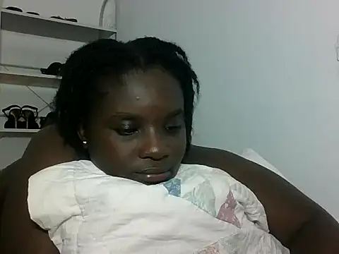hotebbbyy online show from August 4, 2026, 1:37 pm