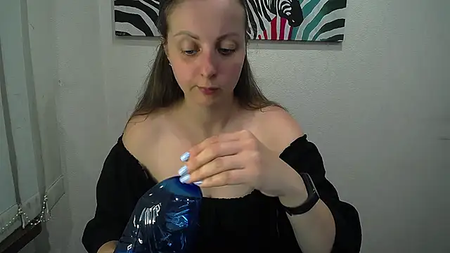  Annabelle Lee online show from August 7, 2026, 9:26 am