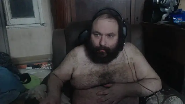 Snapshot of hairyhulk chatting on January 12, 2025, 7:43 am hairyhulk online show from January 12, 2025, 7:43 am