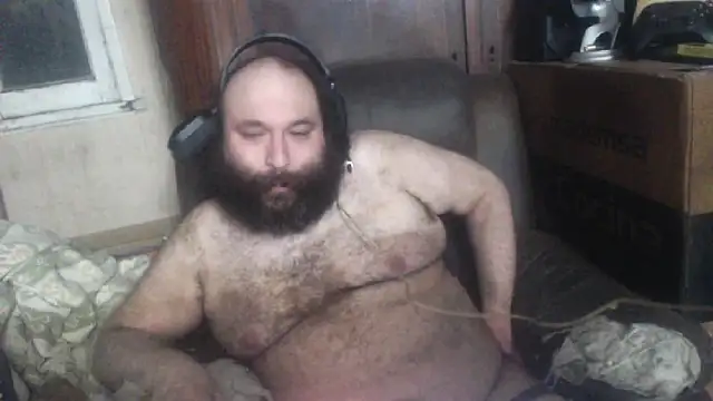 Snapshot of hairyhulk chatting on January 27, 2025, 7:35 am hairyhulk online show from January 27, 2025, 7:35 am