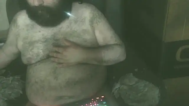 Snapshot of hairyhulk chatting on December 21, 2025, 8:27 am hairyhulk online show from December 21, 2025, 8:27 am