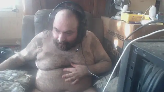 Snapshot of hairyhulk chatting on October 7, 2025, 8:21 pm hairyhulk online show from October 7, 2025, 8:21 pm