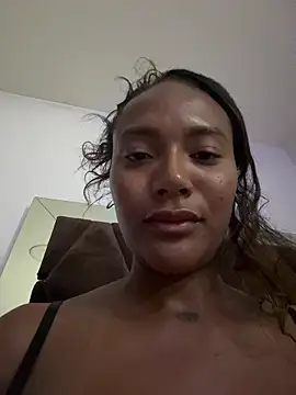 KyaraMiller online show from November 8, 2025, 4:05 am