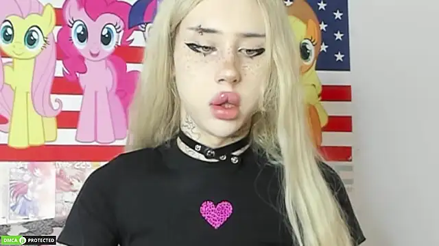 Snapshot of Joy_Barker chatting on March 16, 2026, 8:18 am Joy Barker online show from March 16, 2026, 8:18 am