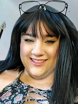 ItsNaiixa online show from September 20, 2025, 8:03 pm