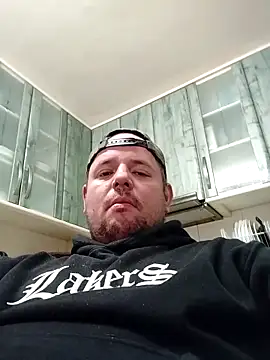 lobito1997 online show from March 28, 2026, 5:30 am