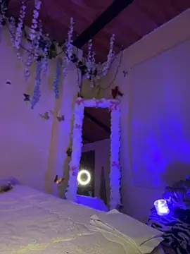 Lily candy X online show from July 24, 2026, 5:25 am