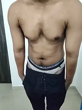 hottboy 39 online show from June 15, 2026, 10:04 am