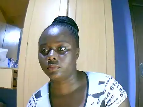 BootyMama22 online show from February 3, 2025, 10:21 pm