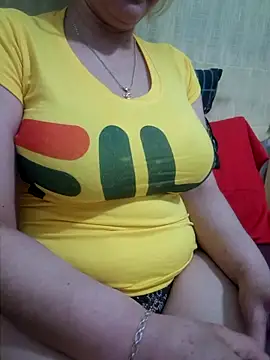 lamorbosa37 online show from May 2, 2026, 6:57 pm