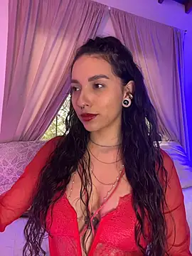 Snapshot of ThaliaRivera_ chatting on July 19, 2026, 10:06 pm ThaliaRivera online show from July 19, 2026, 10:06 pm