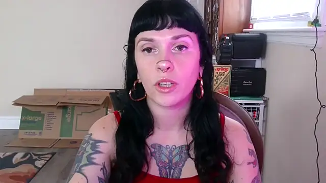 Snapshot of Marcelinegoddess chatting on February 23, 2026, 4:51 pm Marcelinegoddess online show from February 23, 2026, 4:51 pm