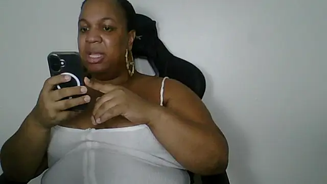 Badgirlbrittt online show from September 20, 2025, 5:07 pm