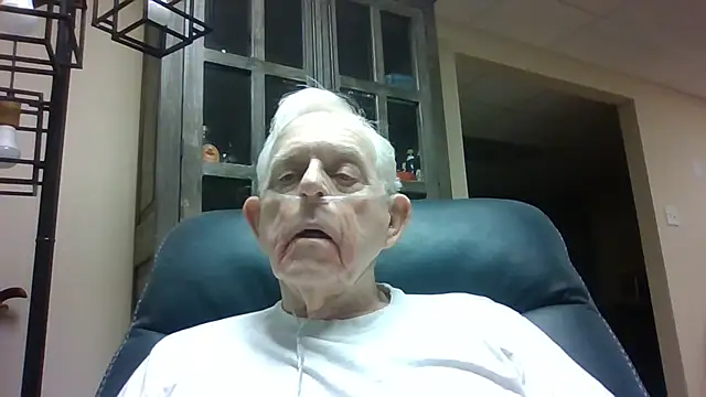 bootlegmanz online show from May 7, 2026, 3:37 pm