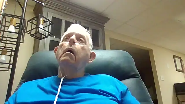 bootlegmanz online show from October 6, 2025, 1:23 pm