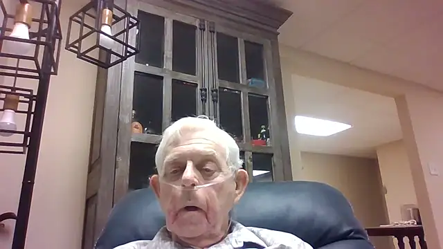 bootlegmanz online show from May 18, 2026, 1:38 pm