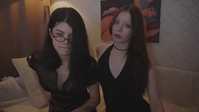 the cure    online show from November 21, 2025, 8:19 pm