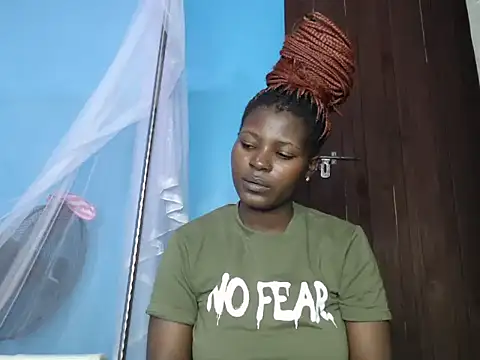 TrishaKalid online show from December 15, 2025, 7:31 pm