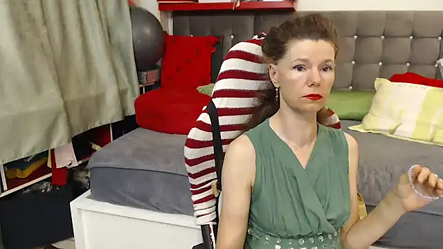kellyterapy online show from July 3, 2026, 7:42 pm