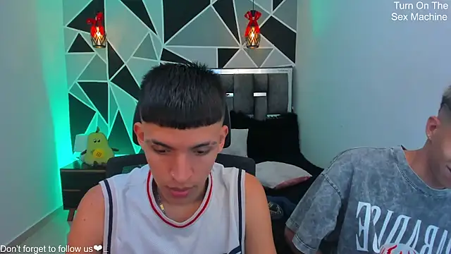 Juan Nd Steven online show from April 22, 2026, 1:23 am