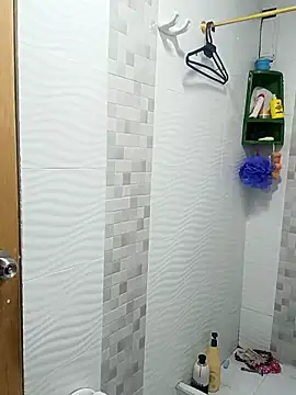  Angelinaandrade  online show from September 18, 2025, 1:08 am