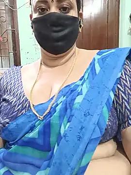 Snapshot of ashikaa_r chatting on June 11, 2026, 4:37 pm ashikaa r online show from June 11, 2026, 4:37 pm