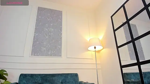 Snapshot of Lucian_Davi chatting on September 13, 2025, 4:12 am Lucian Davi online show from September 13, 2025, 4:12 am