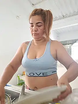 mirand zackyx online show from March 17, 2025, 4:01 pm