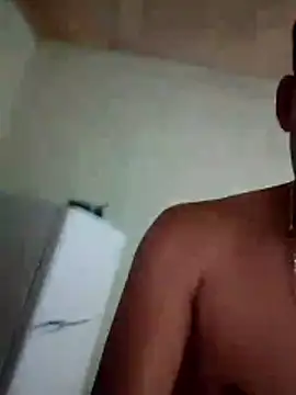 Alonsomadeira online show from March 17, 2026, 3:31 am