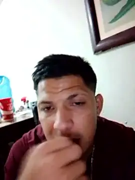 Alonsomadeira online show from March 8, 2026, 10:51 am