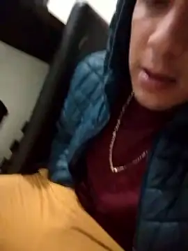 Alonsomadeira online show from March 12, 2026, 12:09 pm