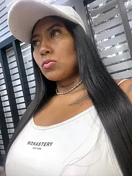 luisa16xxx online show from February 28, 2025, 11:01 pm