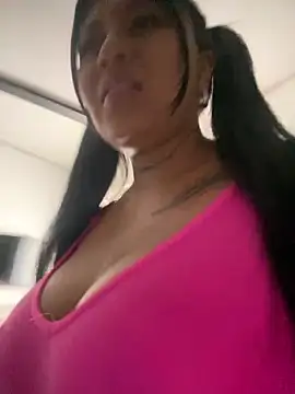 luisa16xxx online show from November 10, 2025, 7:41 pm