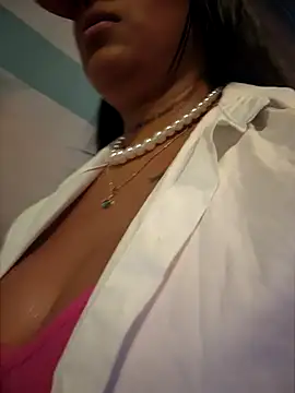 luisa16xxx online show from January 6, 2026, 7:51 pm