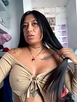 luisa16xxx online show from October 12, 2025, 7:15 pm