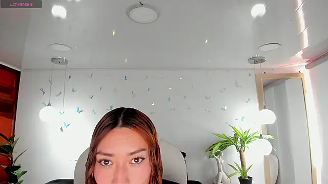  Antonnela  online show from March 20, 2026, 6:31 pm