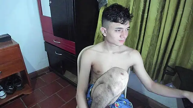 Waturox online show from December 4, 2025, 10:42 pm