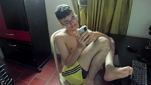 Waturox online show from June 25, 2026, 8:58 pm